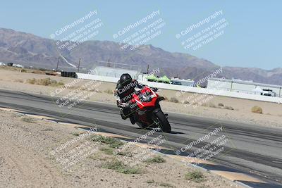 media/Oct-30-2025-Racers Edge (Thu) [[dabbdaf680]]/3-B Group/Session 3 (Turn 15 Inside)/